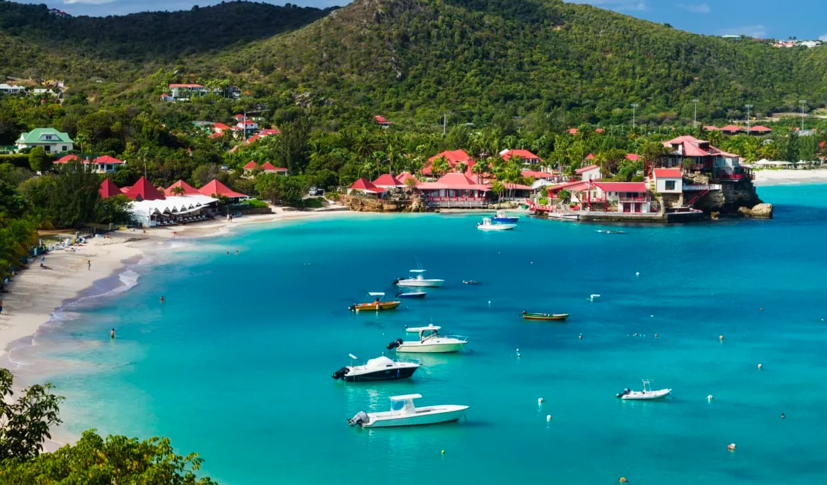 St. Martin, Anguilla & Saint Barths by a Yacht