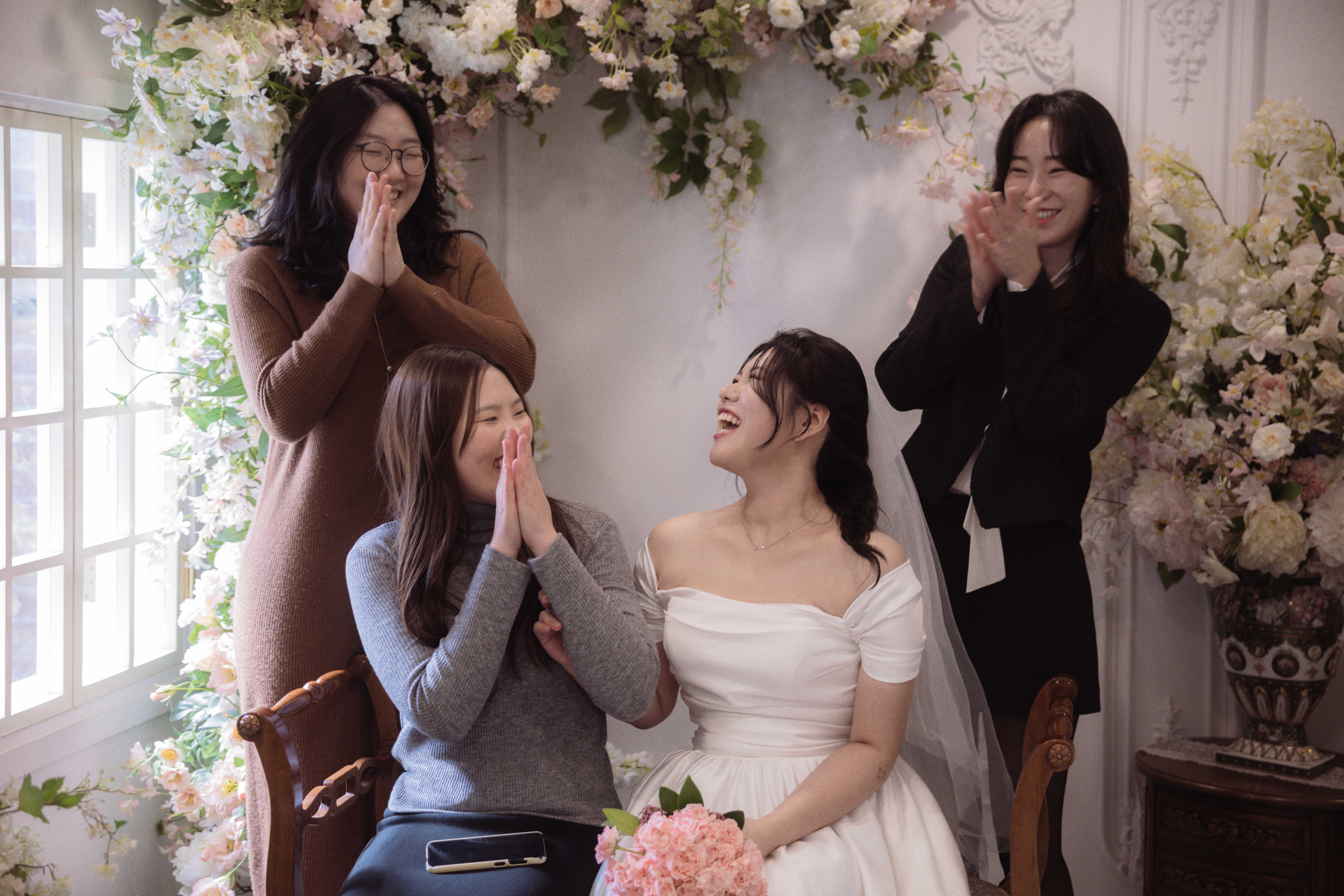 [필름커넥트] 역삼 아모르하우스 서브스냅 후기 | 작가추천 오프그리드