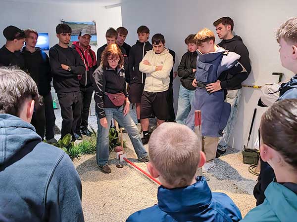 Groupe de visiteurs posant à la fin de la visite de l'Expo Digger.