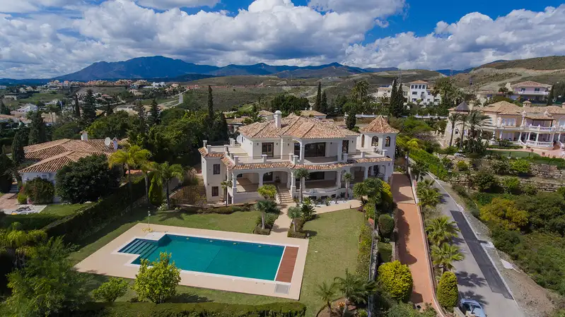 Luxury 7 Bedroom Villa in El Paraíso Alto