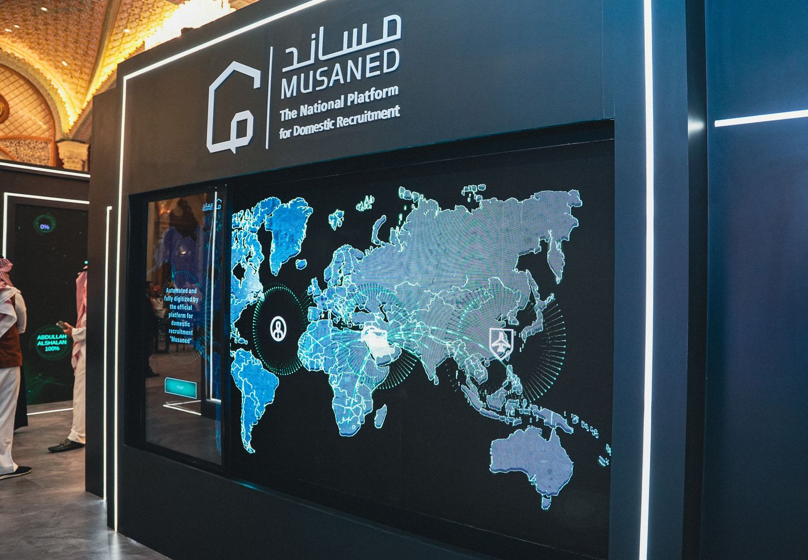 interactive-map-exhibition-stand-design-at-the-global-labor-market-2023