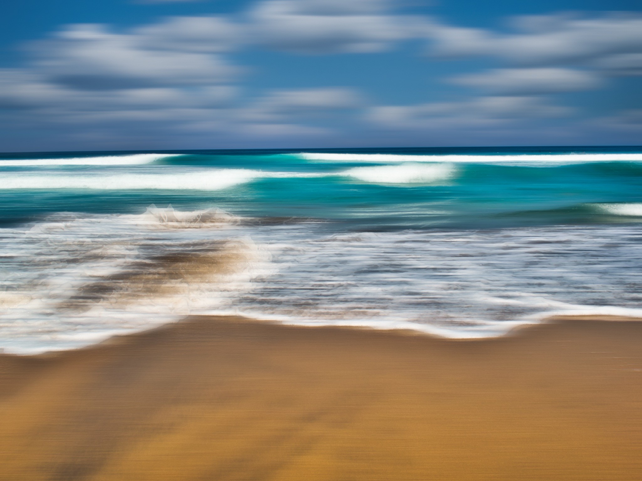 Movements on the beach of Fuerte