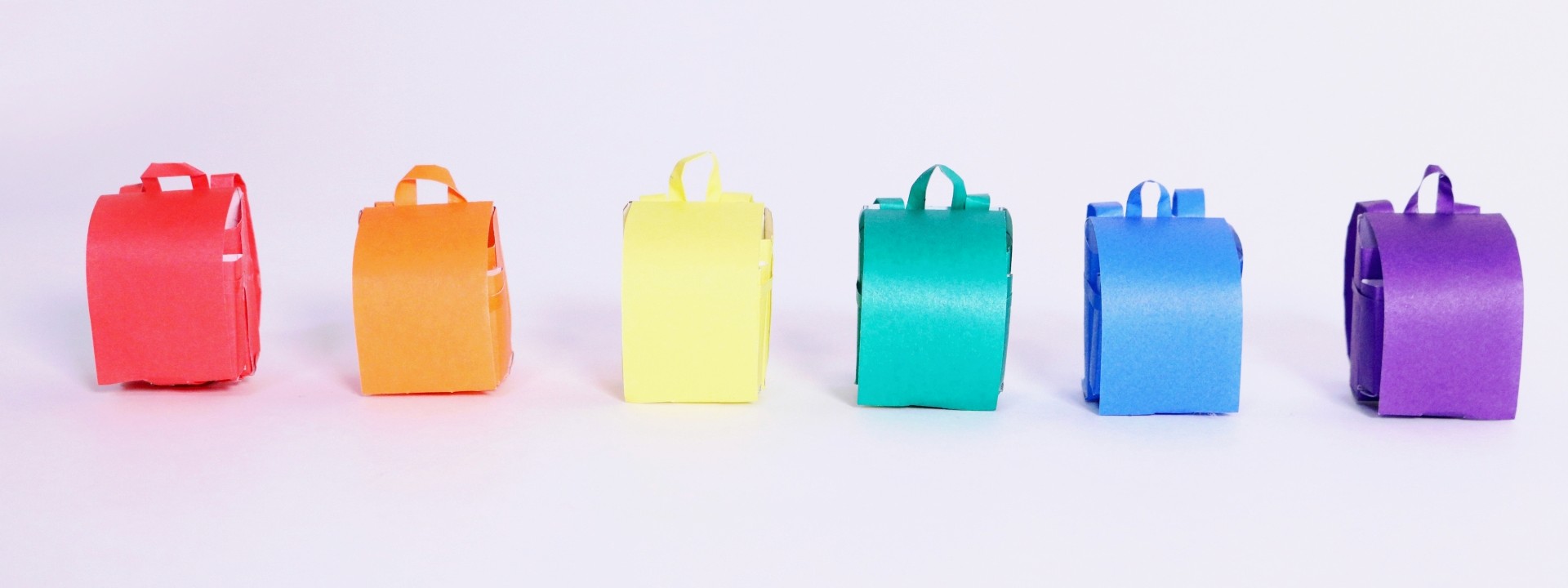 様々な種類のランドセルの画像