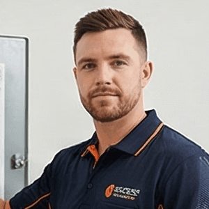 Portrait photo of a real estate professional giving a testimonial about Vistare’s AI-powered visuals