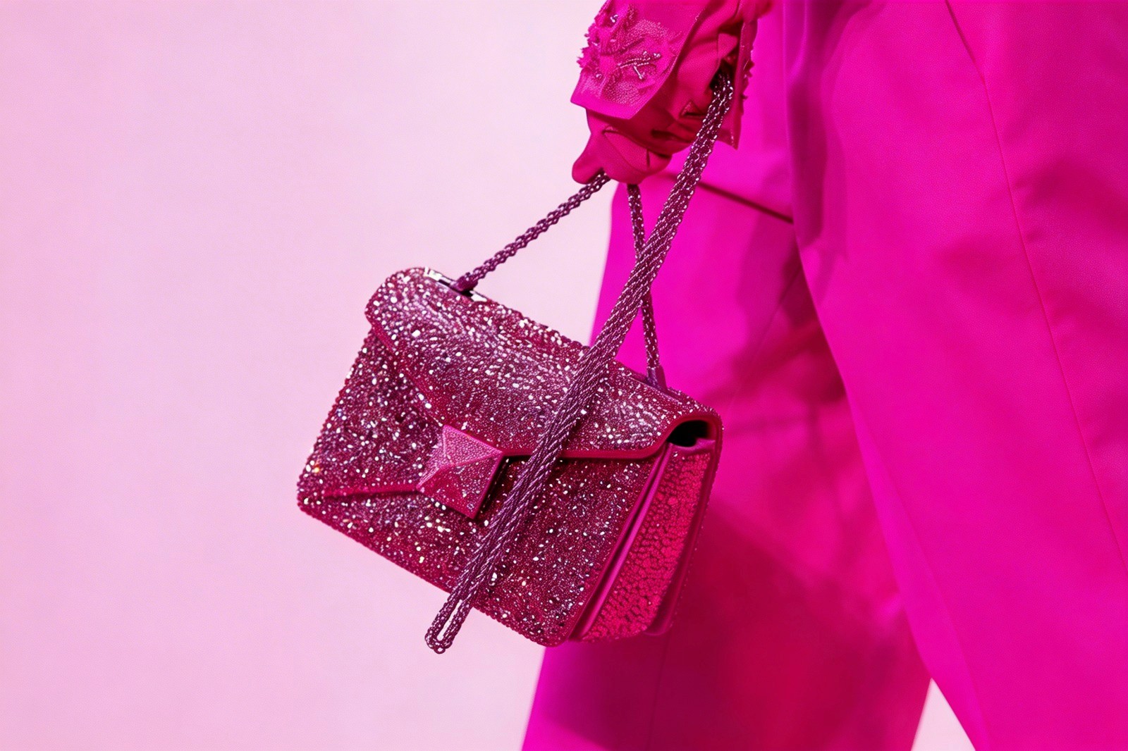 Pink PP: The Color That Defined an Era and the Valentino Locò Bag