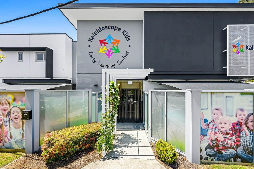 Exterior of Kaleidoscope Kids Early Learning Centre in Redbank, featuring modern facilities and colourful signage on Mine Street, Ipswich.