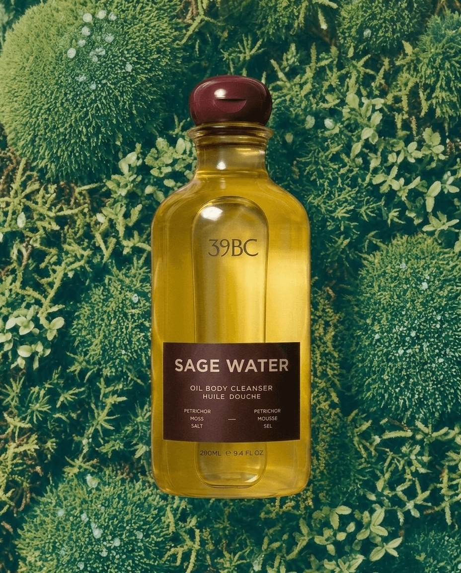 Sage Water bottle on green moss
