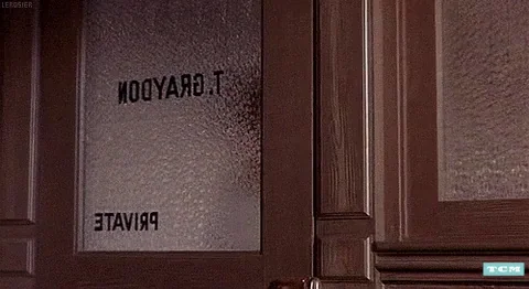 Gif showing Marlyn Monroe being charming