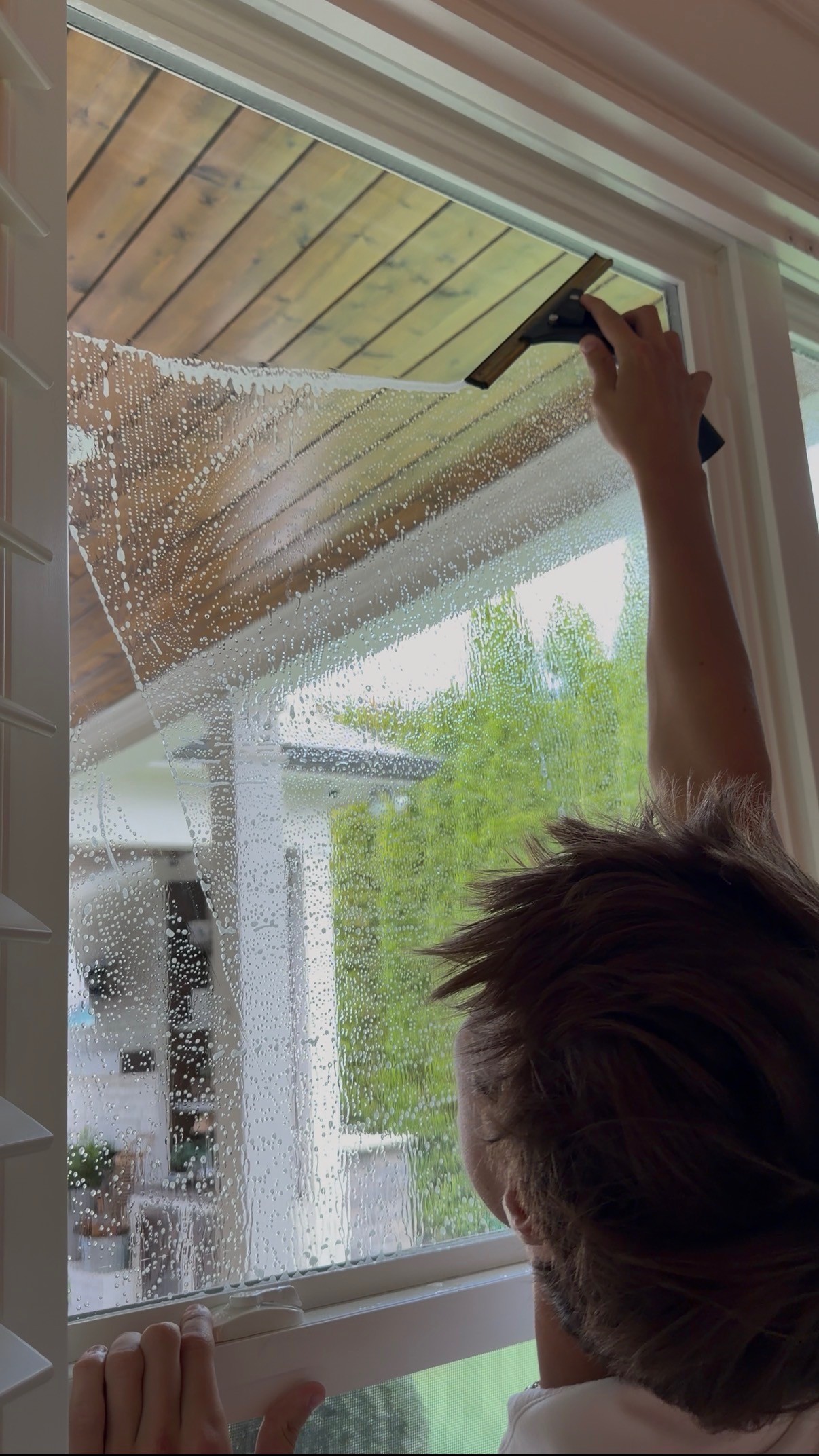 Interior window cleaning