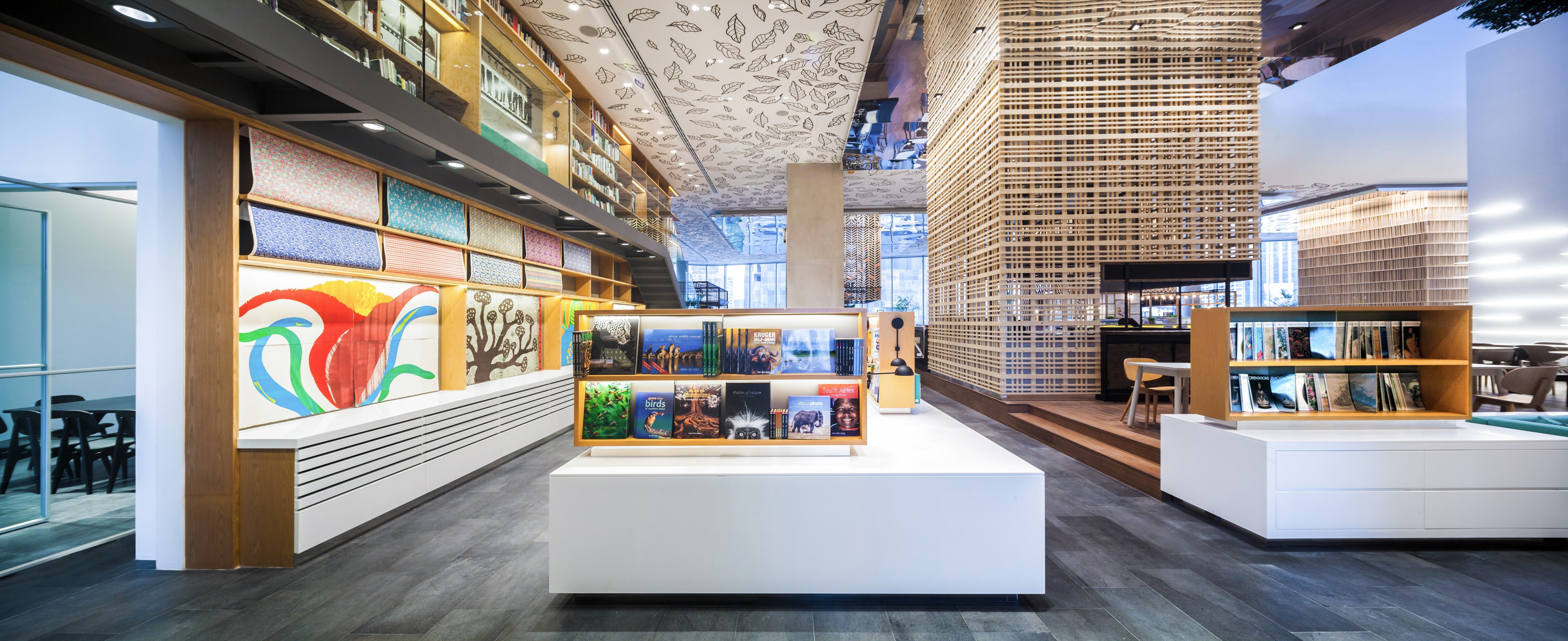 香港零售店鋪裝修設計配對平台，打造門市形象與品牌代言空間 Project Connect​ Hong Kong retail shop renovation and store image design matching platform – Project Connect