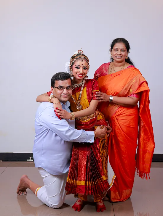 A dancer performing mohiniyattam