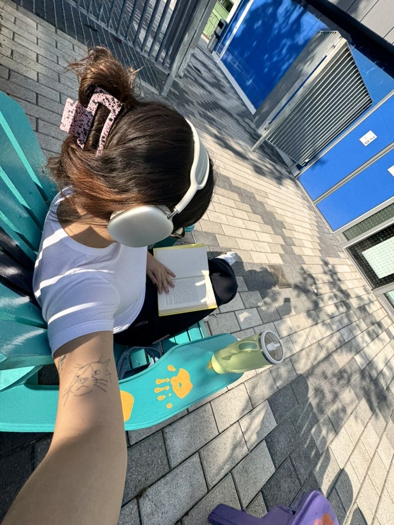 Outdoor Café Seating in a Sunlit Alley