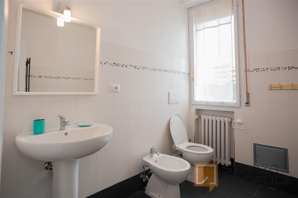 Stanza di 18 mq in Via F. BARACCA, Firenze