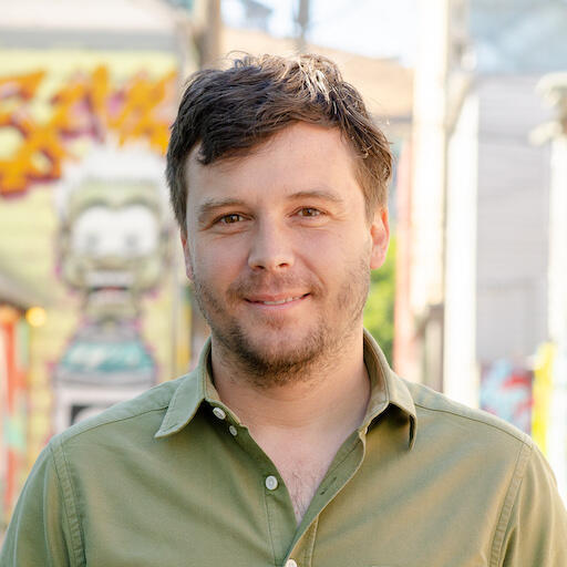 woman on focus photography