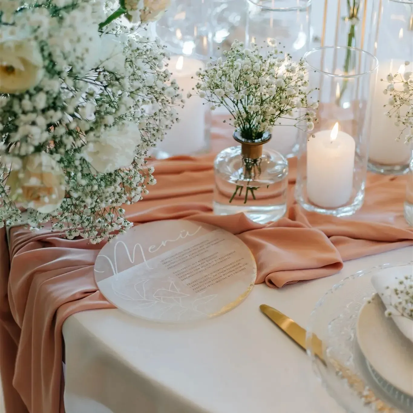 ndividuelle Hochzeits-Papeterie von Sophia Rechter aus Wuerzburg.