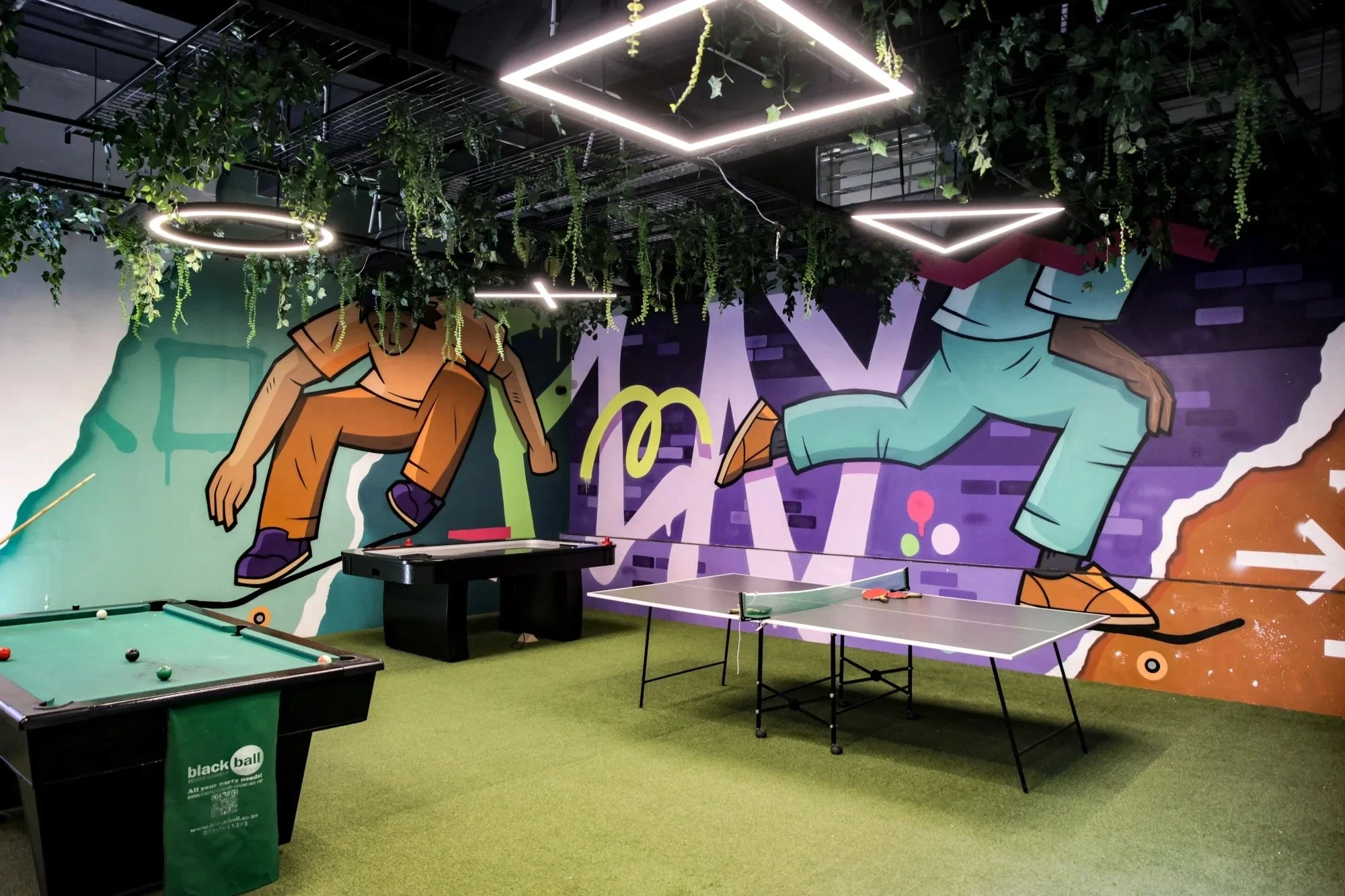 mural art, mural branding, graffiti