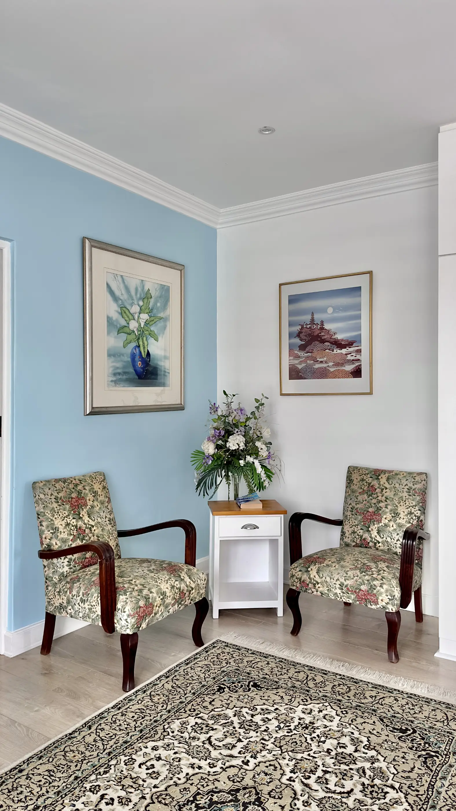 Image of the living area in our A View 2 Sea room