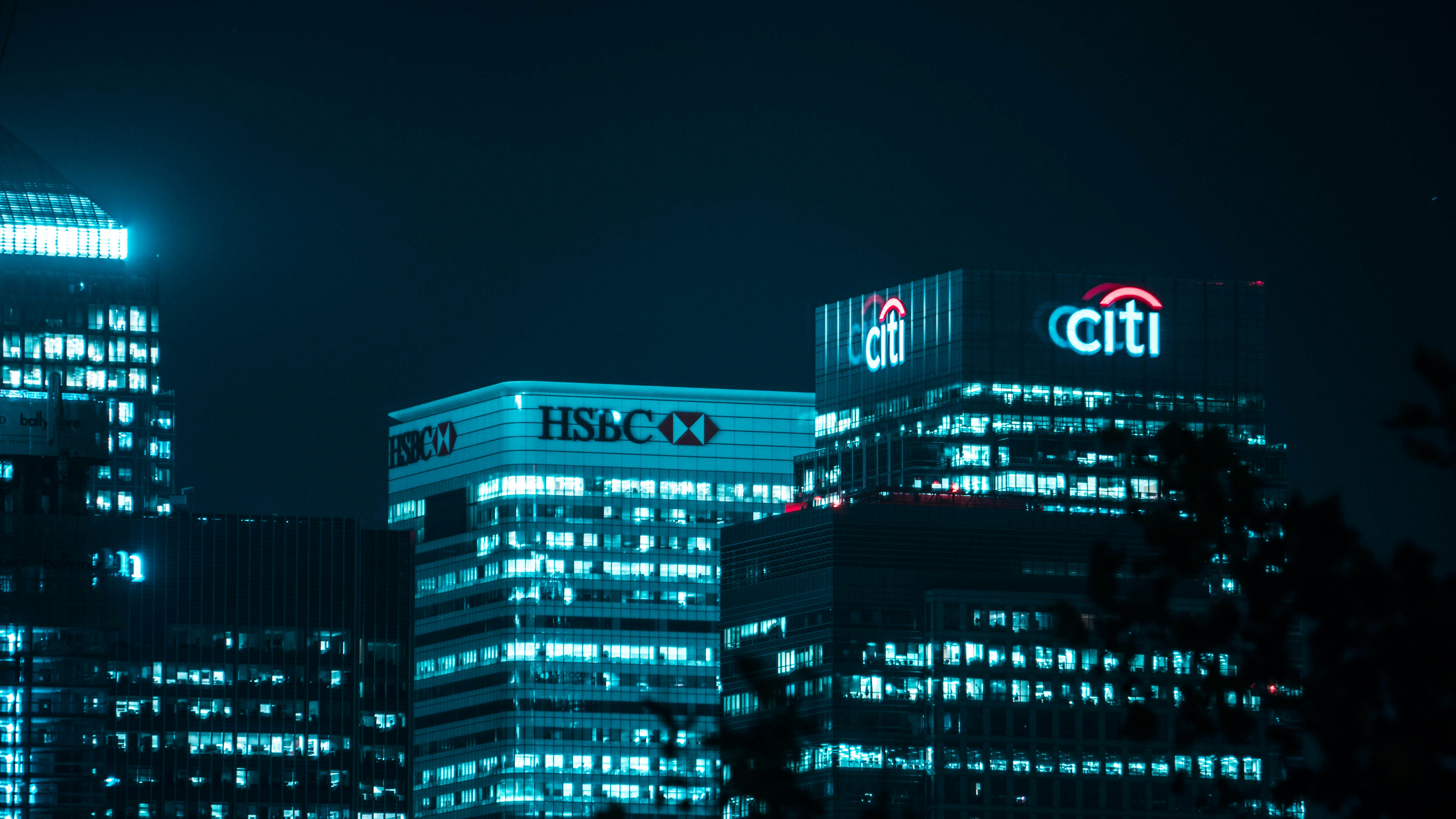 How AI is Changing Banking: Credit Risk, Fraud Detection, and Trading