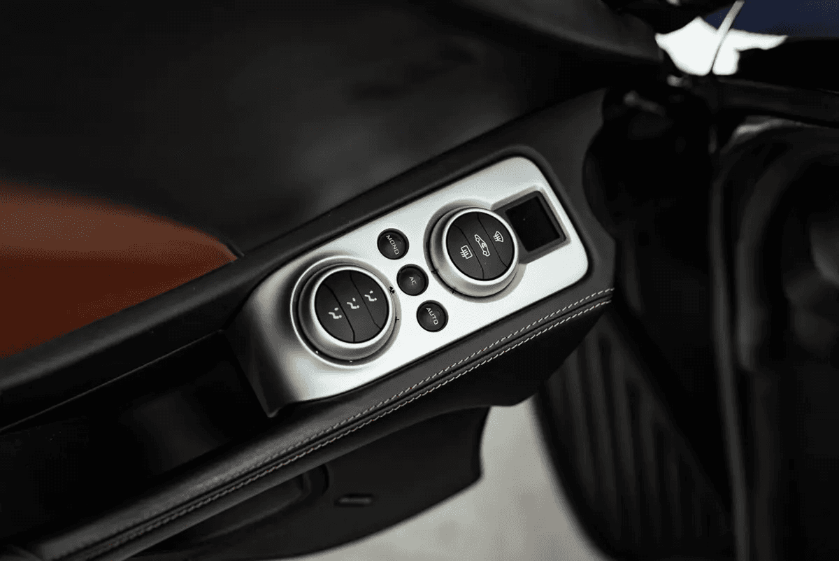 2014 McLaren MP4-12C, photo 22