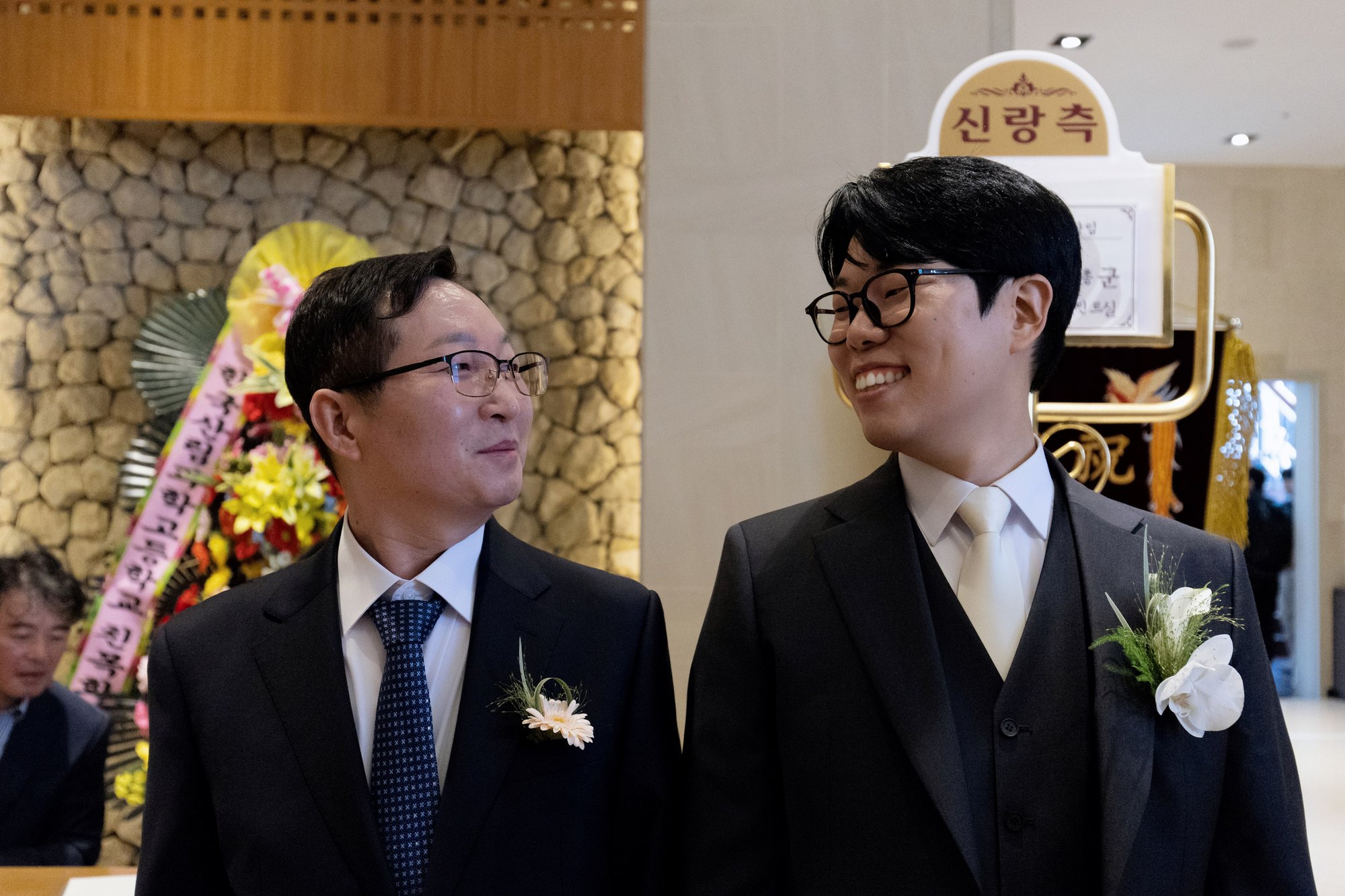 안동 두리원 웨딩 스냅 촬영 후기 | 위시즈스냅이 담아낸 세인트홀 교회식 본식 2인 촬영