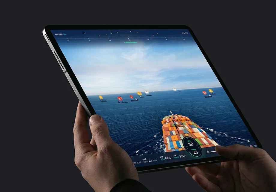 태블릿 화면에서 컨테이너선 항해와 주변 선박 위치를 표시하는 해양 내비게이션 인터페이스
