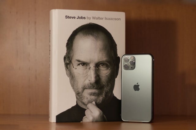 7 Sales Presentation Lessons that you can learn from Steve Jobs