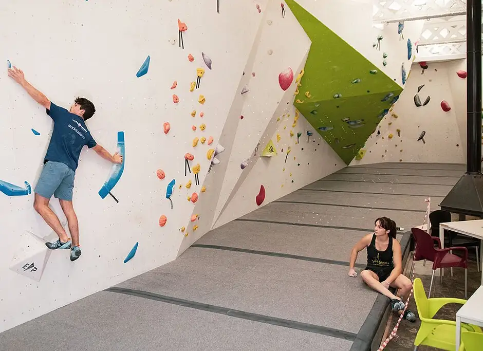 proteccion removible para suelos en zonas deportivas