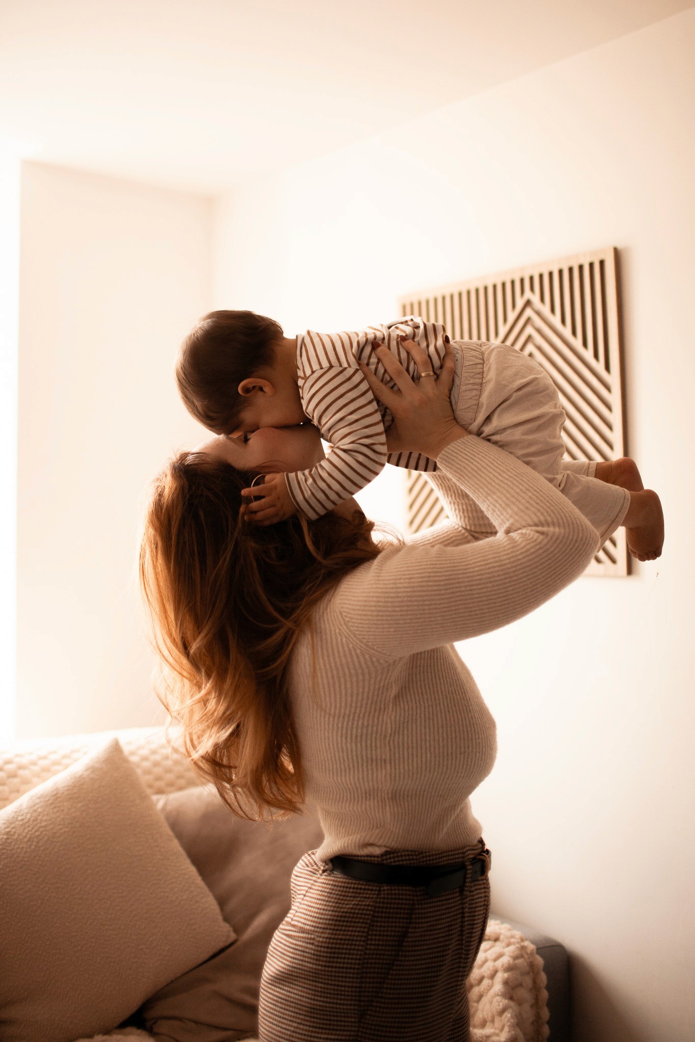 Photo famille maman et bébé à domicile en alsace