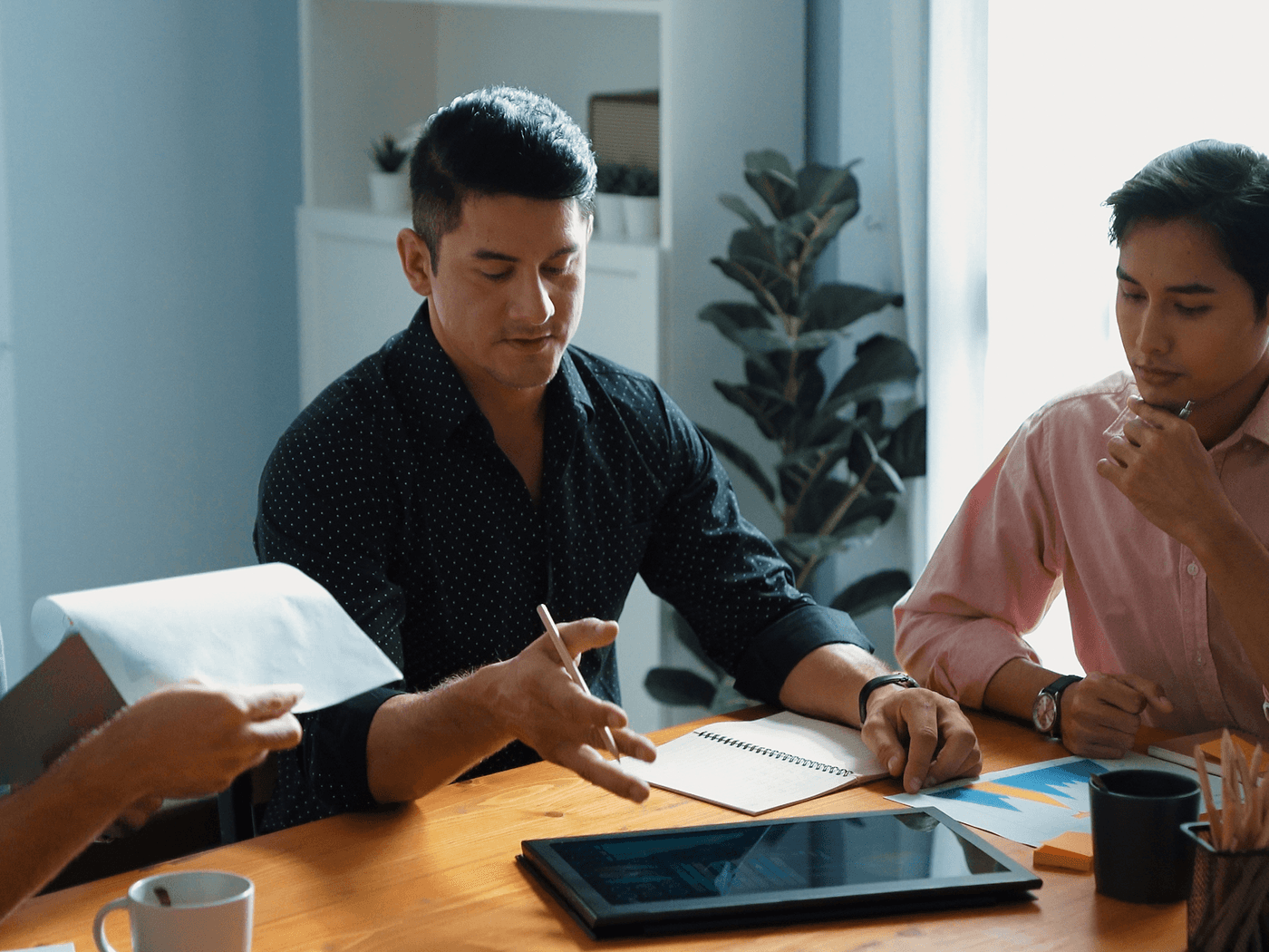 Blog Details - how to eliminate workflow chaos with centralized tools