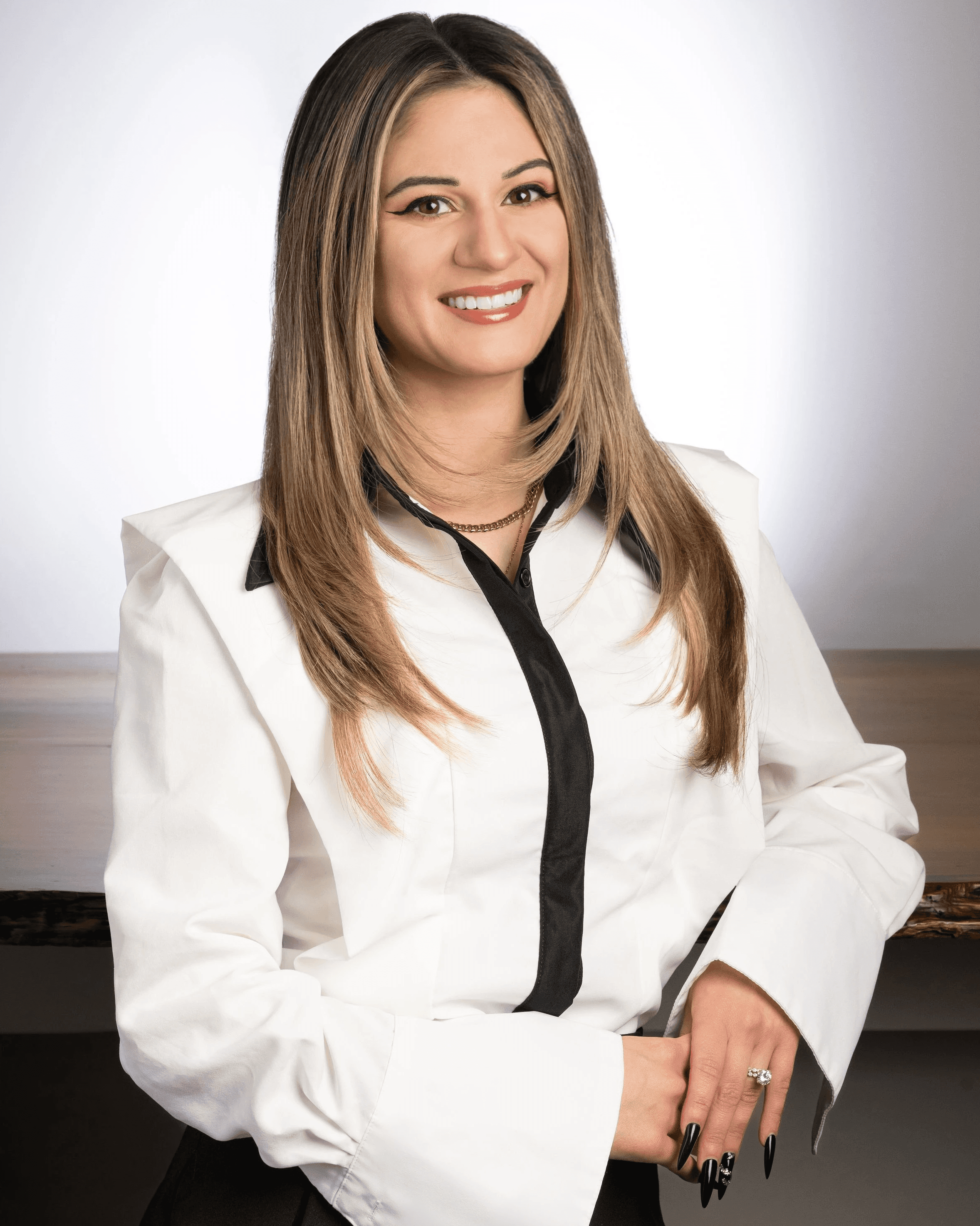 Tyffani, Manager Optix on Downer