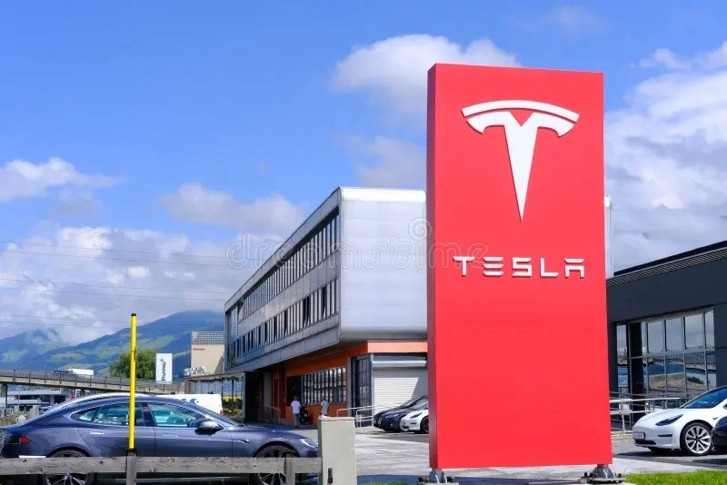 Tesla Is Hiring  _ SOC Verification Graduate Intern