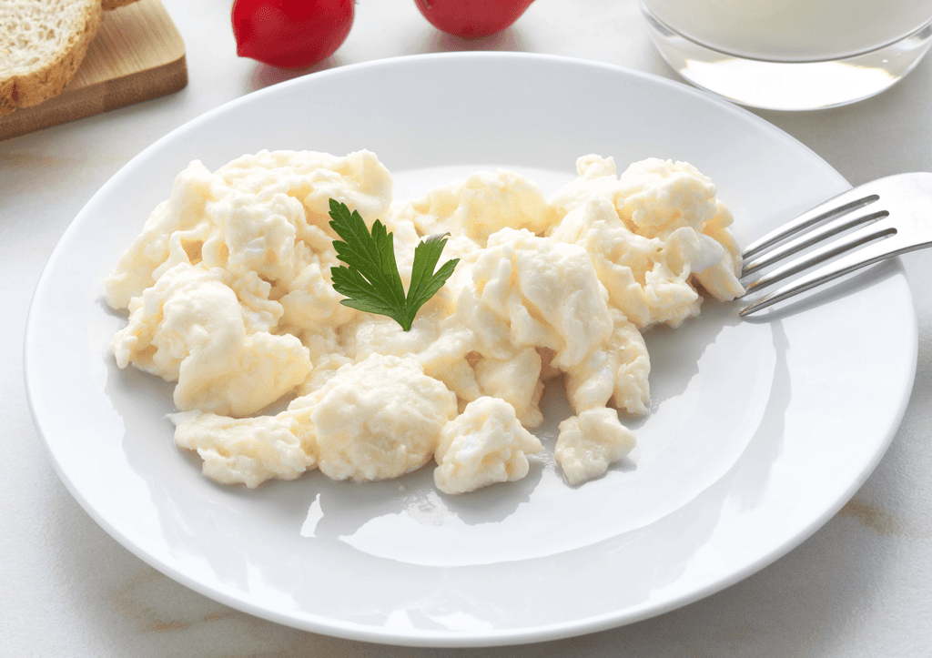 Frozen scrambled egg white for desserts