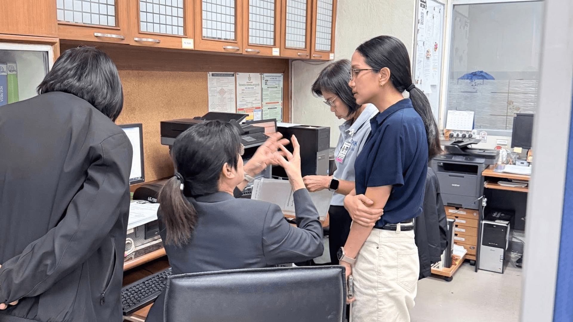 Kiki collaborating side by side with the clinical team to build tools that fit real clinical practice.