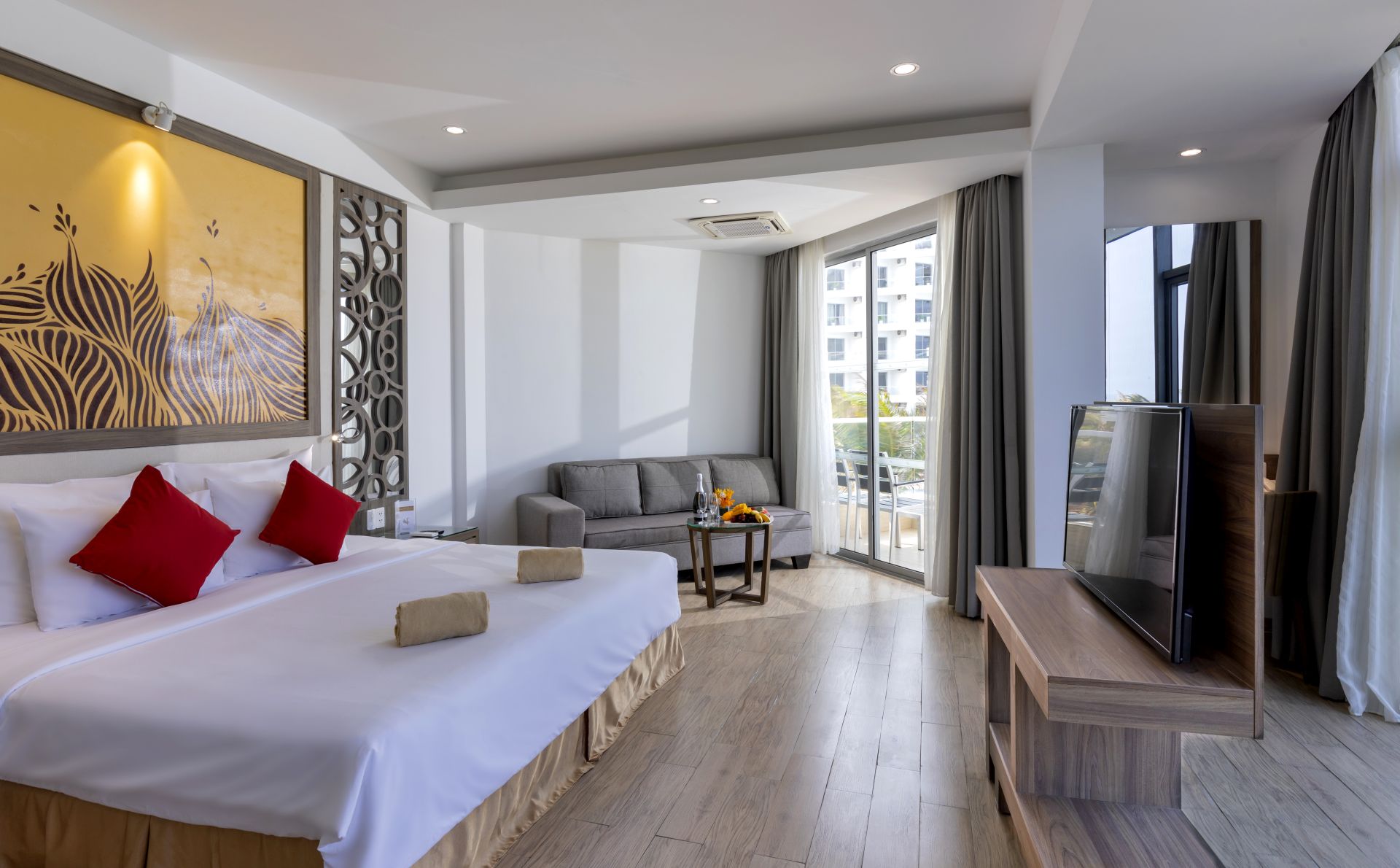 Deluxe Front Sea View