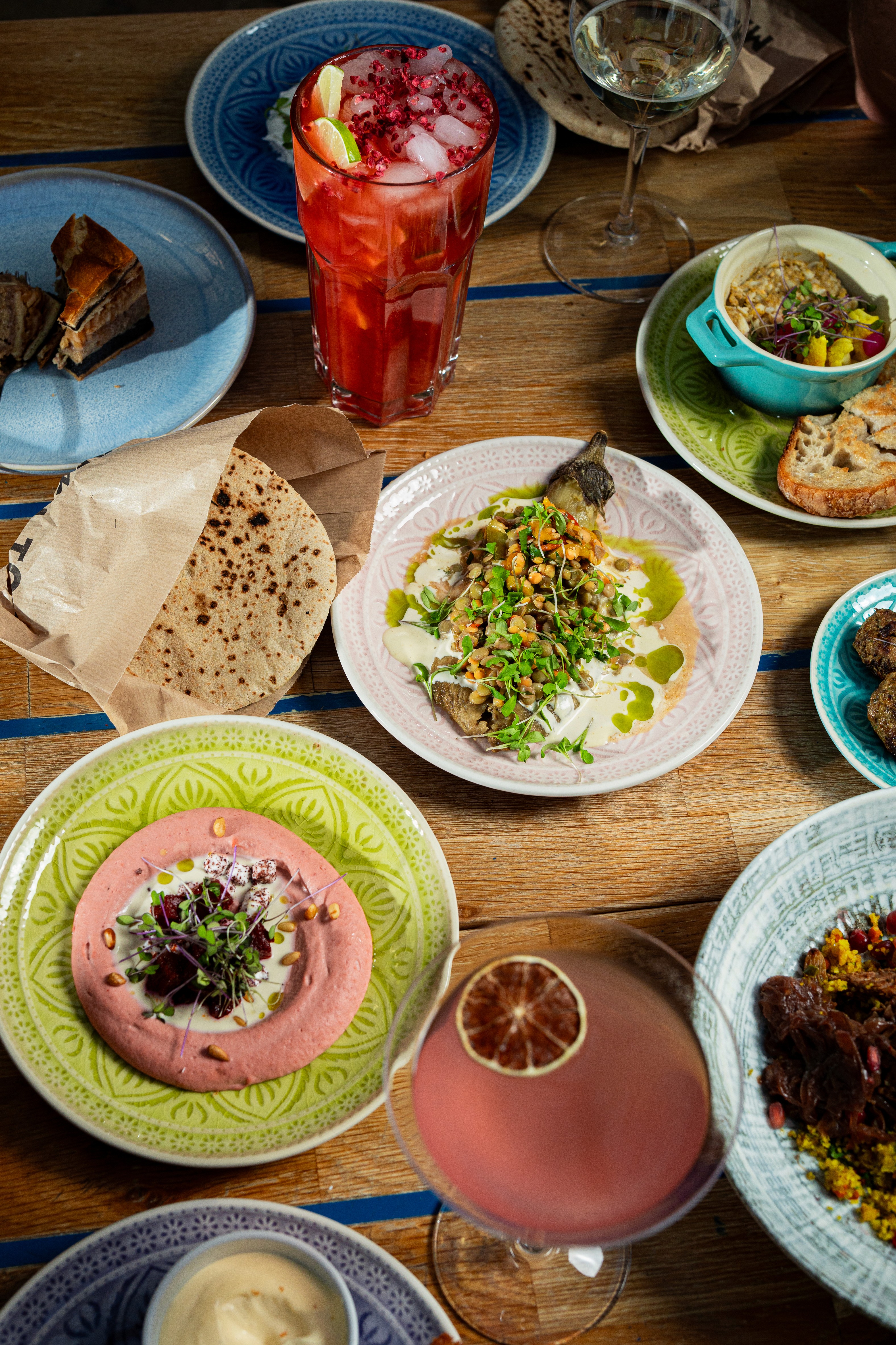 Fresh pita sandwich with vegetables and meat