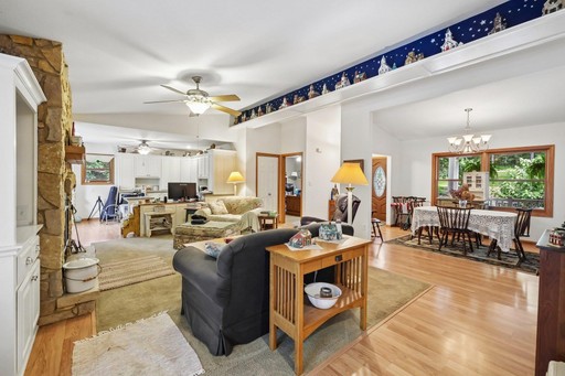 Photo 10 of 936 Lawinger Road, Linden