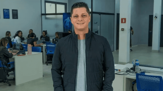 Capa matéria sobre a Escola DNC no Pequenas Empresas Grandes Negócios