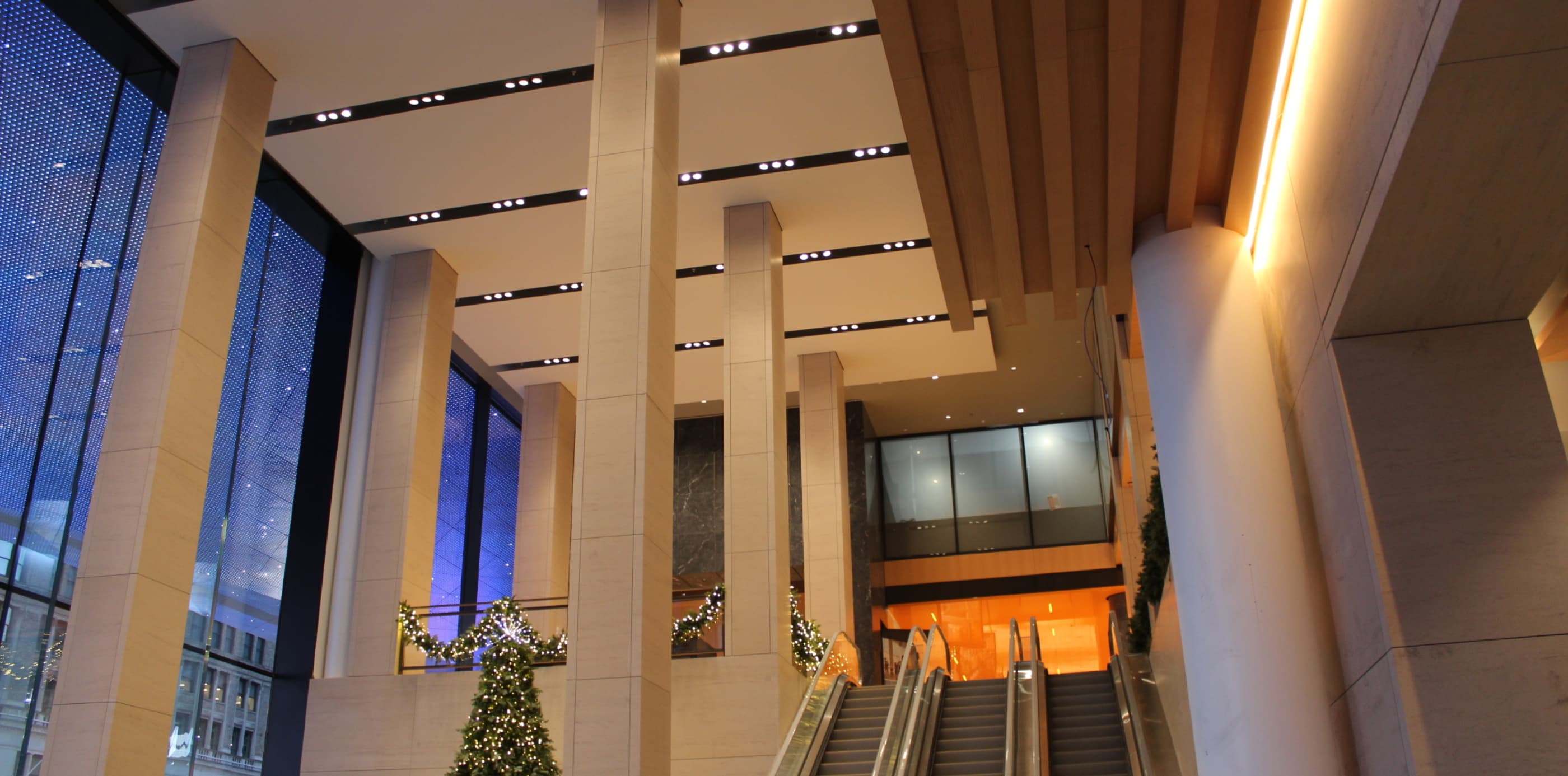 The ceiling and escalator of 2 Penn Plaza