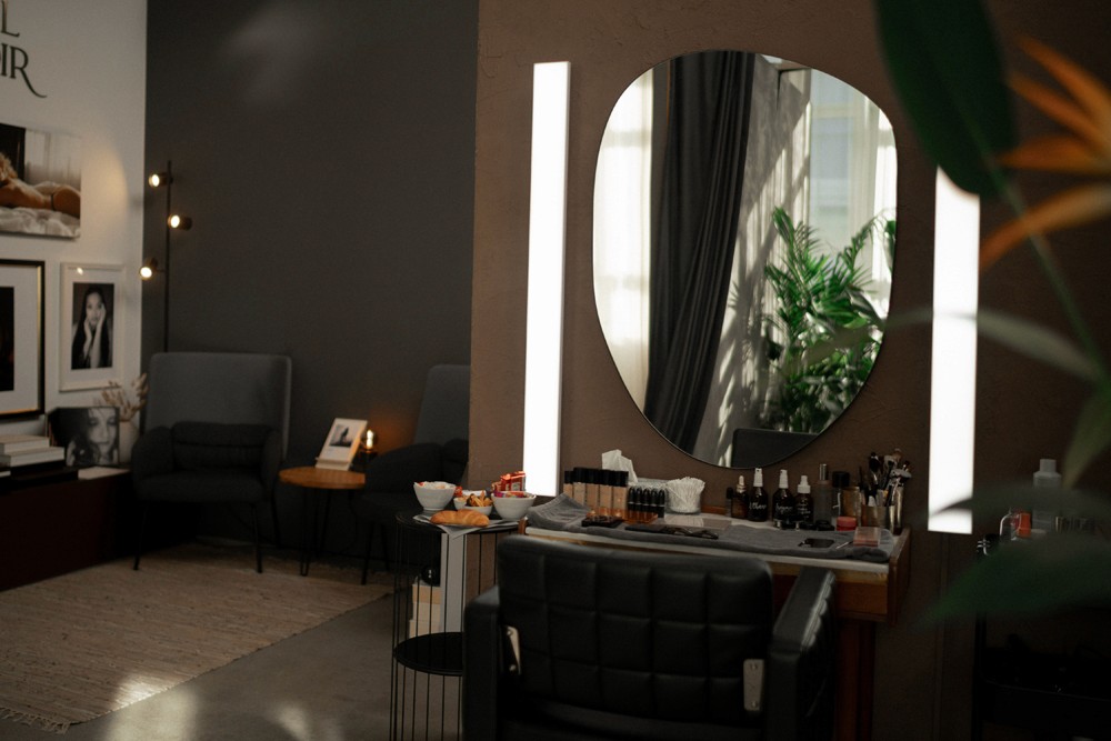 Luxury boudoir photography studio in Solothurn, Switzerland by Ramona.