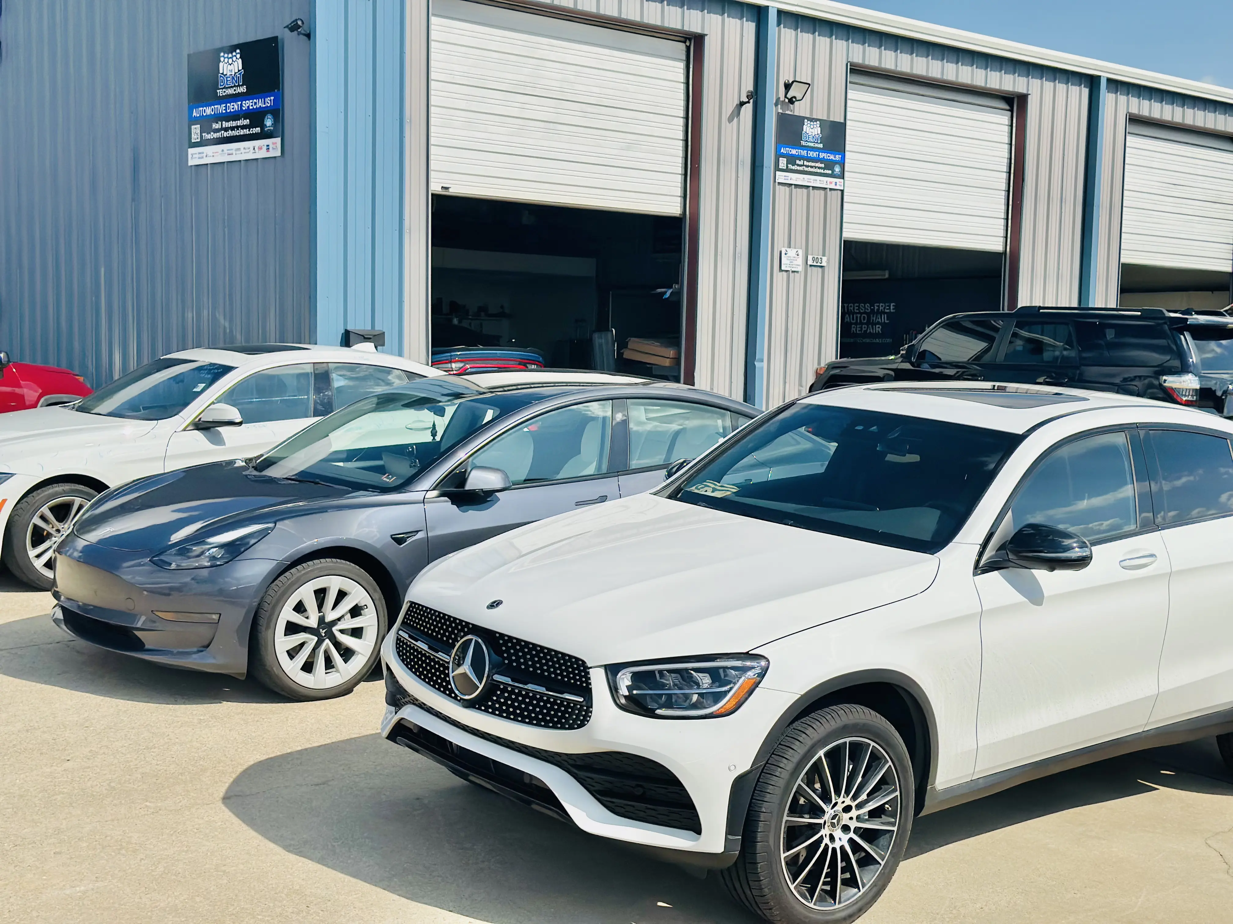 The The Dent Technicians background photo for sign up section