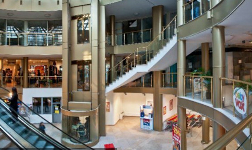 Офиси и магазини под наем в търговски комплекс Дунав в центъра на град Русе