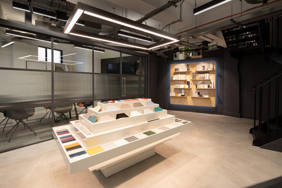 精準產品展示陳列 Precision product display shelving