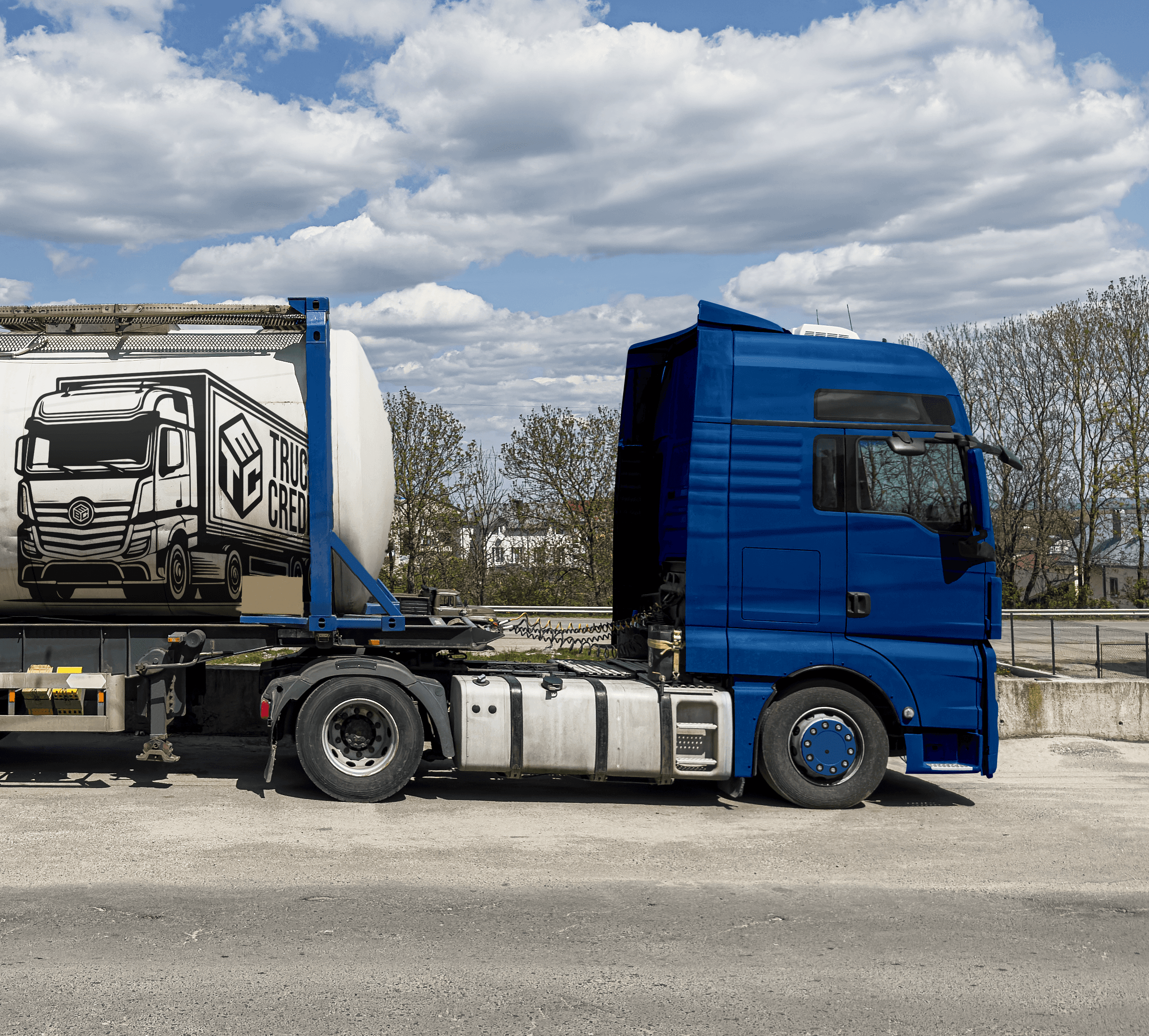 Lkw mit easytruckcredit.de logo