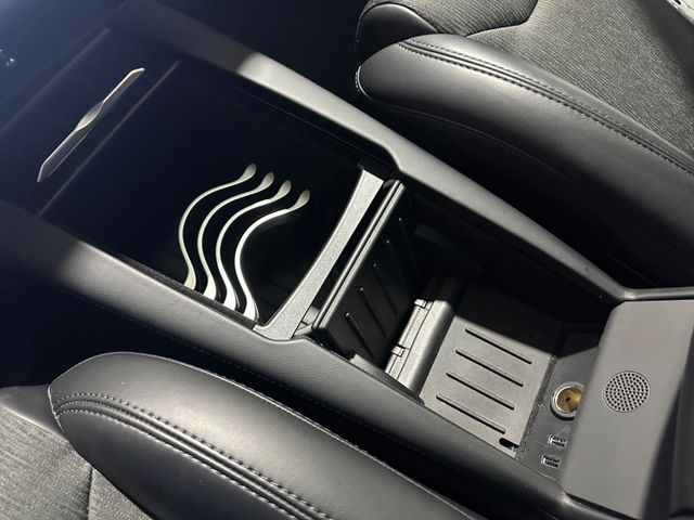 TESLA Model S 2018 WHITE Gebrauchtwagen - Galeriebild 22