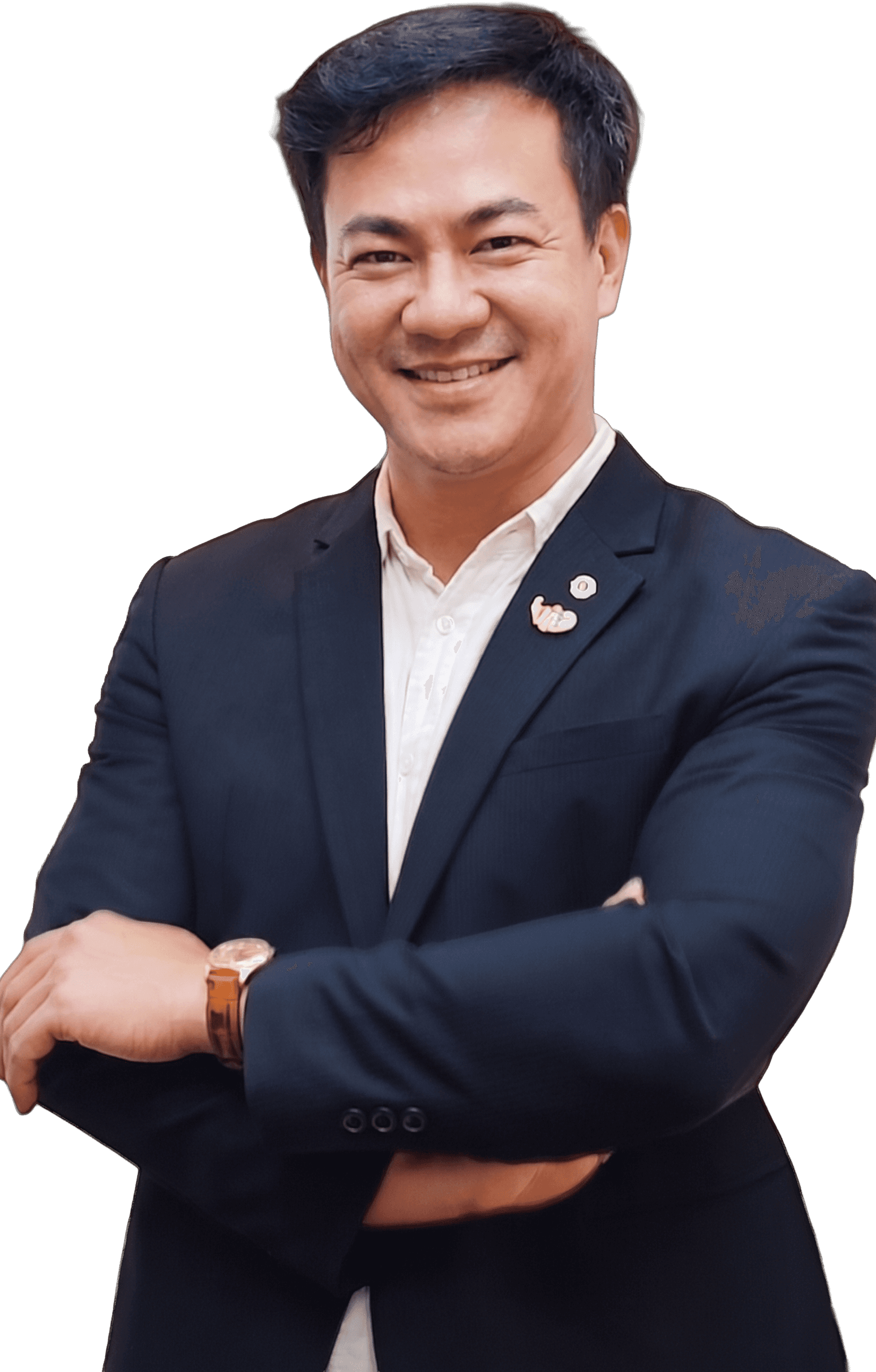 蘊采國際創辦人陳老闆 Paul 專業形象照與經營理念。強調擁有多年國際鑑定實務,領先業界推動 GIA 專家全天候駐點,並深耕高雄提供透明鑑定流程,致力於讓客戶的珍藏實至名歸。