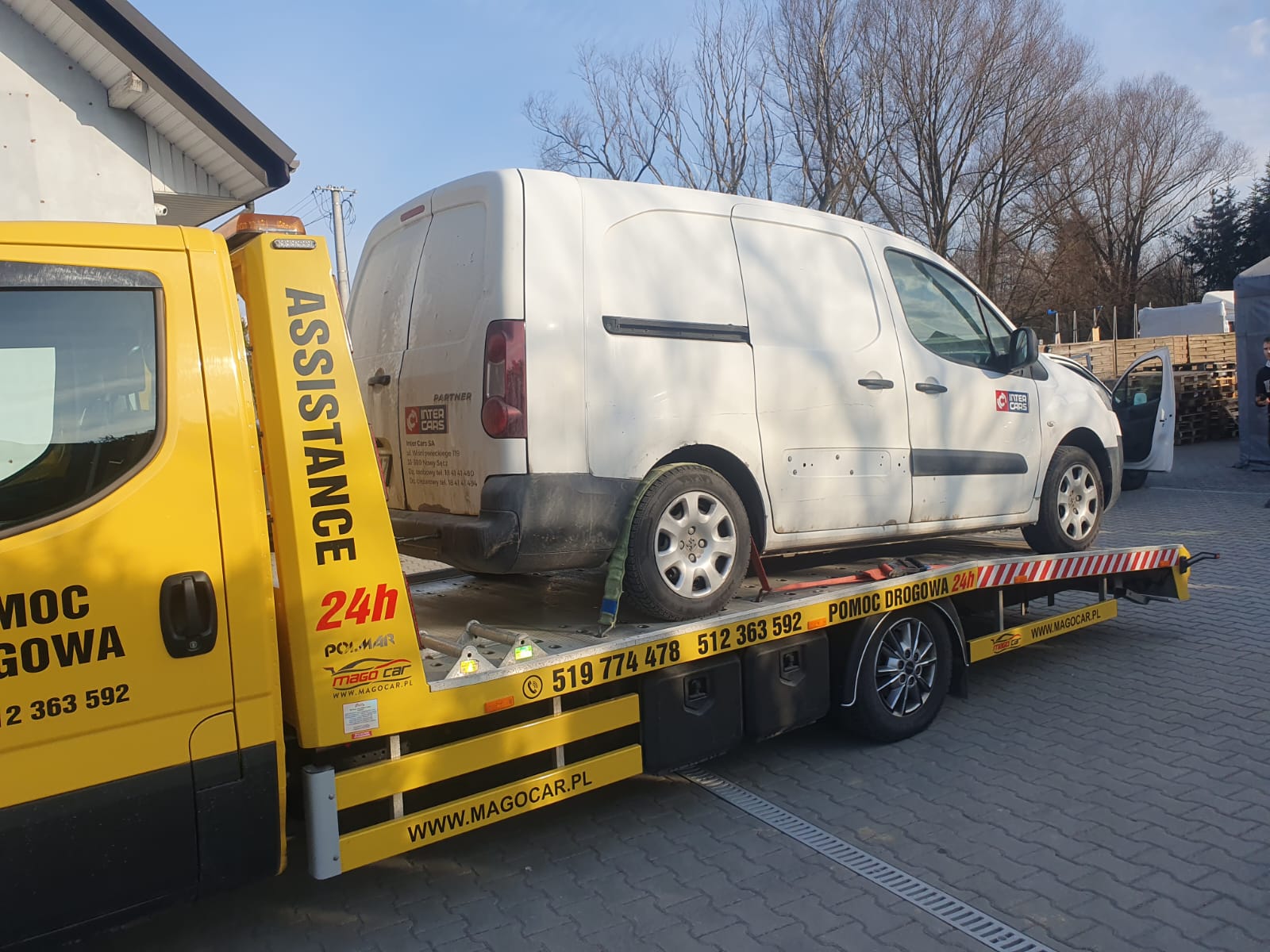 pomoc drogowa busy dostawcze Nowy Sącz laweta transport