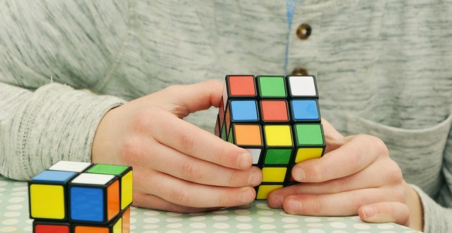 Rubik's Cubing Class