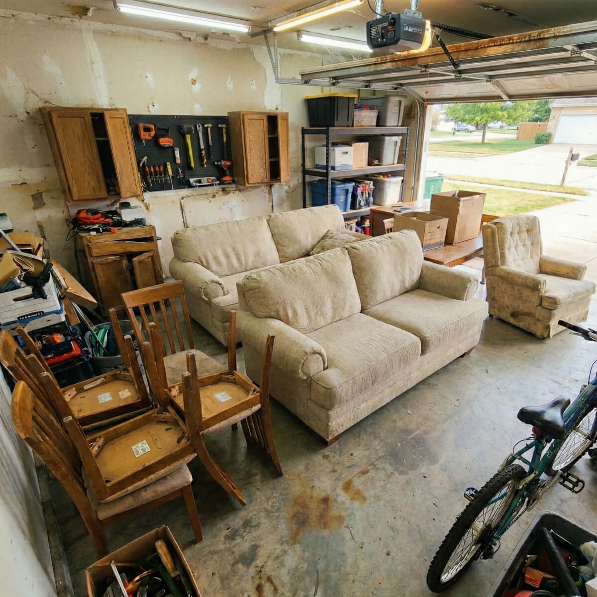 Lake City Junk Removal furniture removal