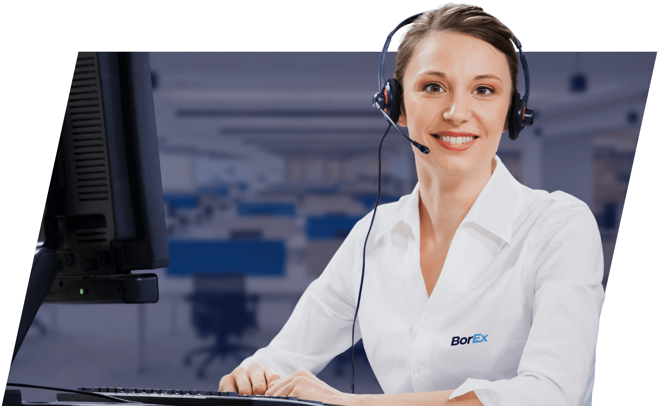 Изображение сотрудницы колл-центра