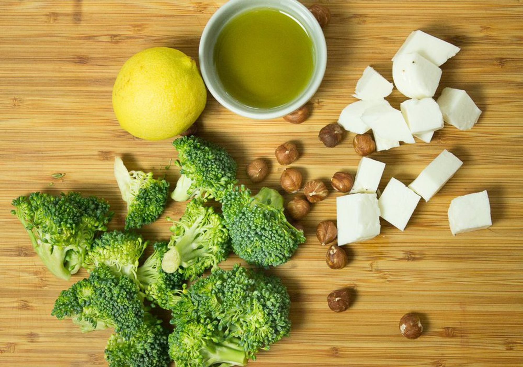 ingredients for roasted broccolli